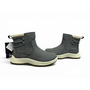 Khombu Sarah Winter Boots Women’s Size 6 Gray Faux Fur Lined Water repellent NWT